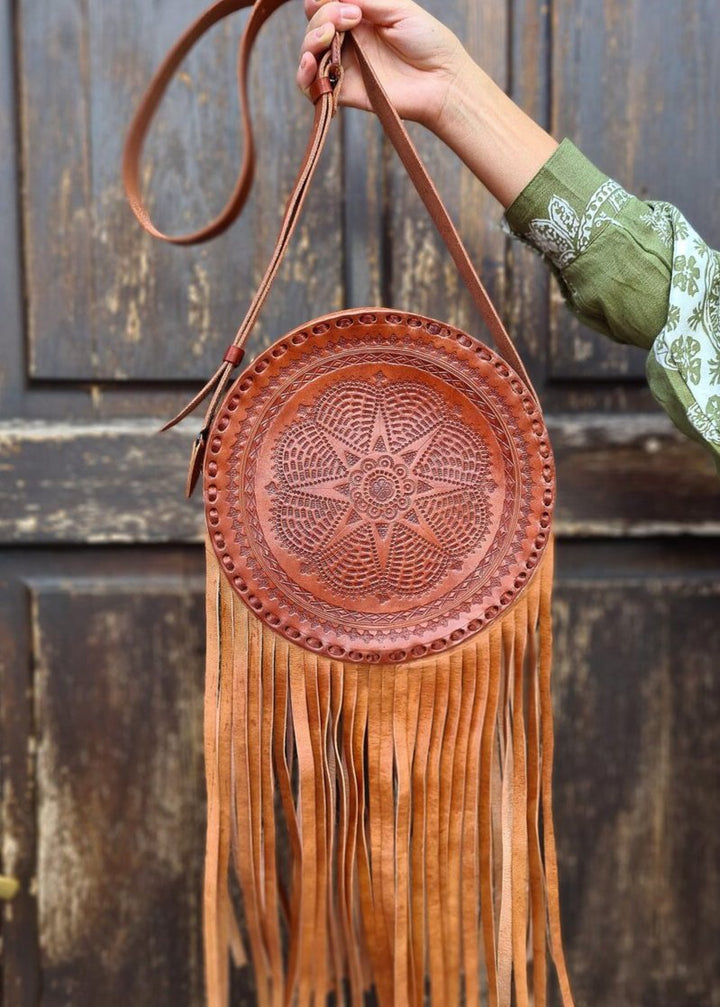 Bolso Carmen Mandala de Piel con Flecos 