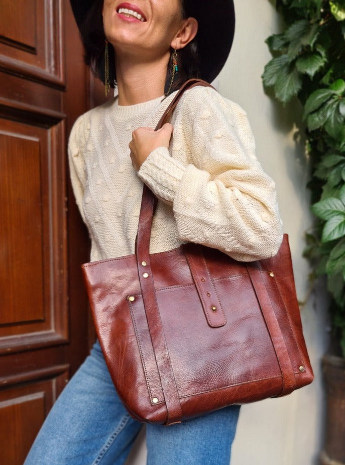 Sakina leather bag