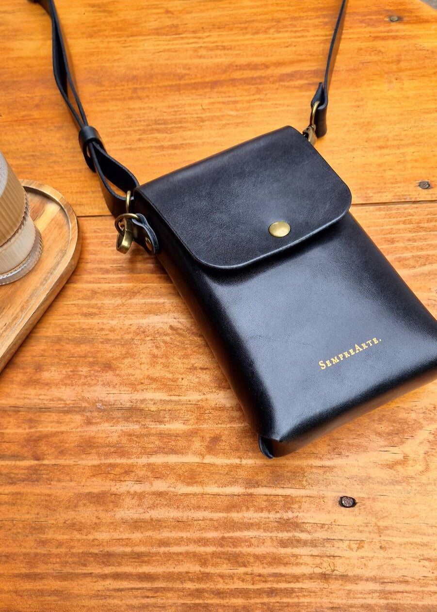 Nancy Leather Phone Bag Black 