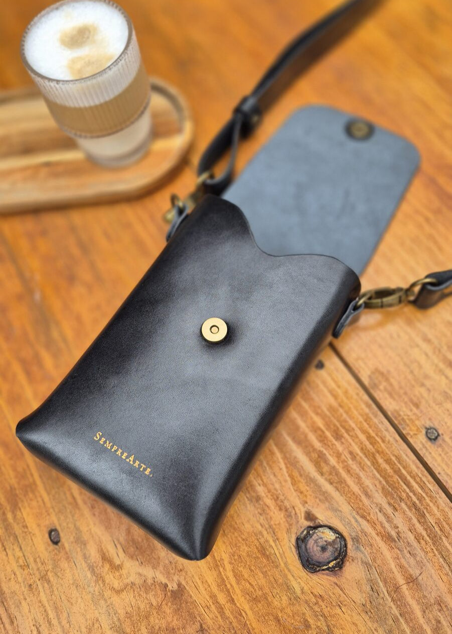 Nancy Leather Phone Bag Black 