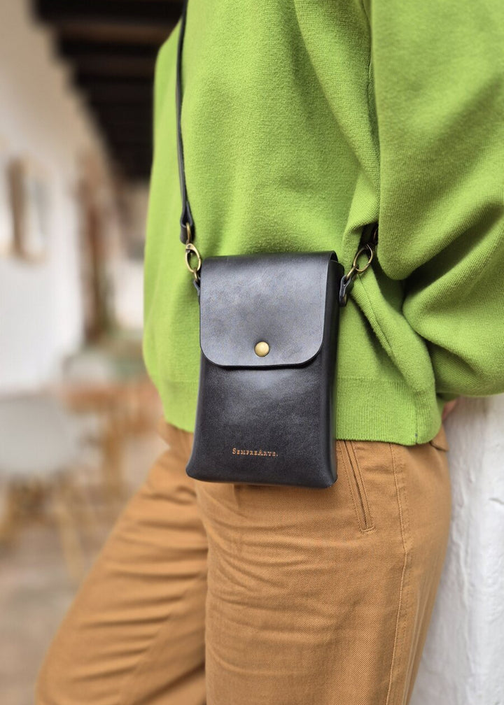 Nancy Leather Phone Bag Black 