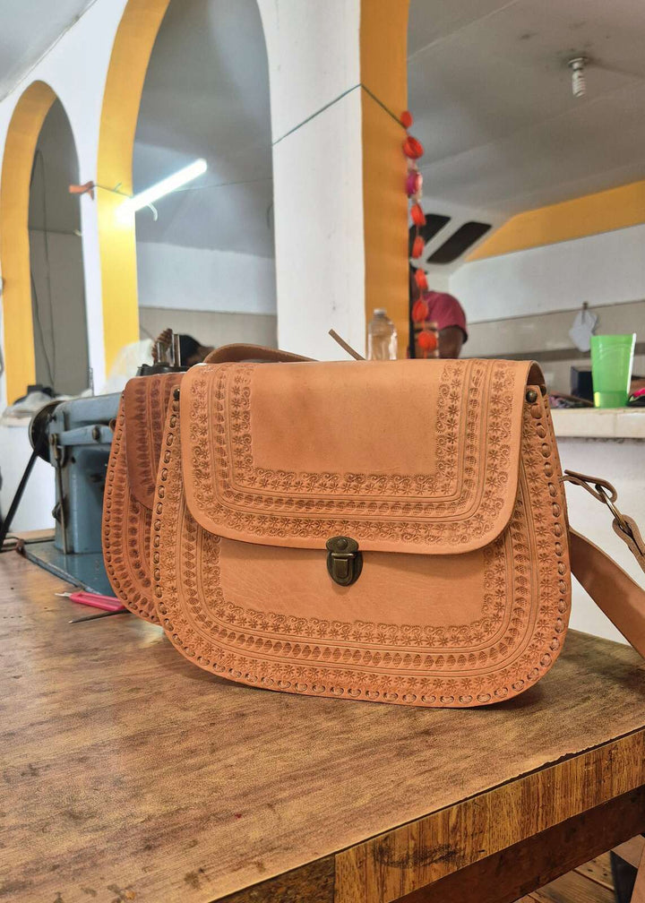 Alsa Brown Leather Handbag
