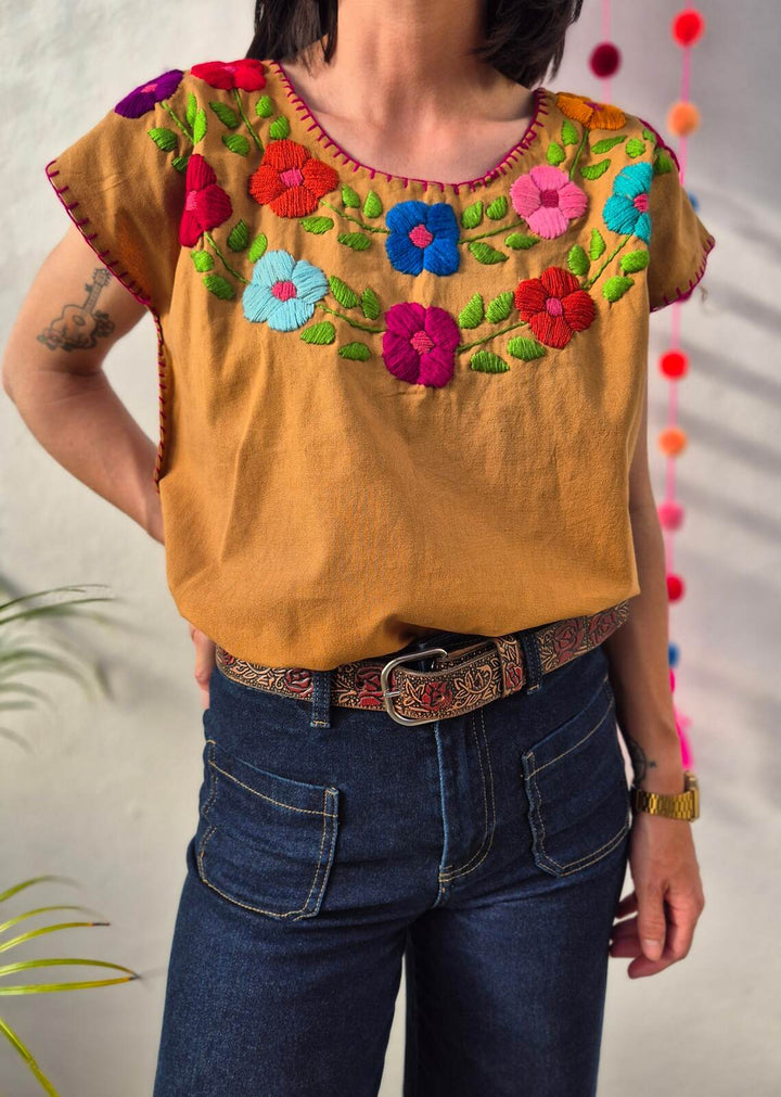 Bluzka haftowana Bordado Musztardowa