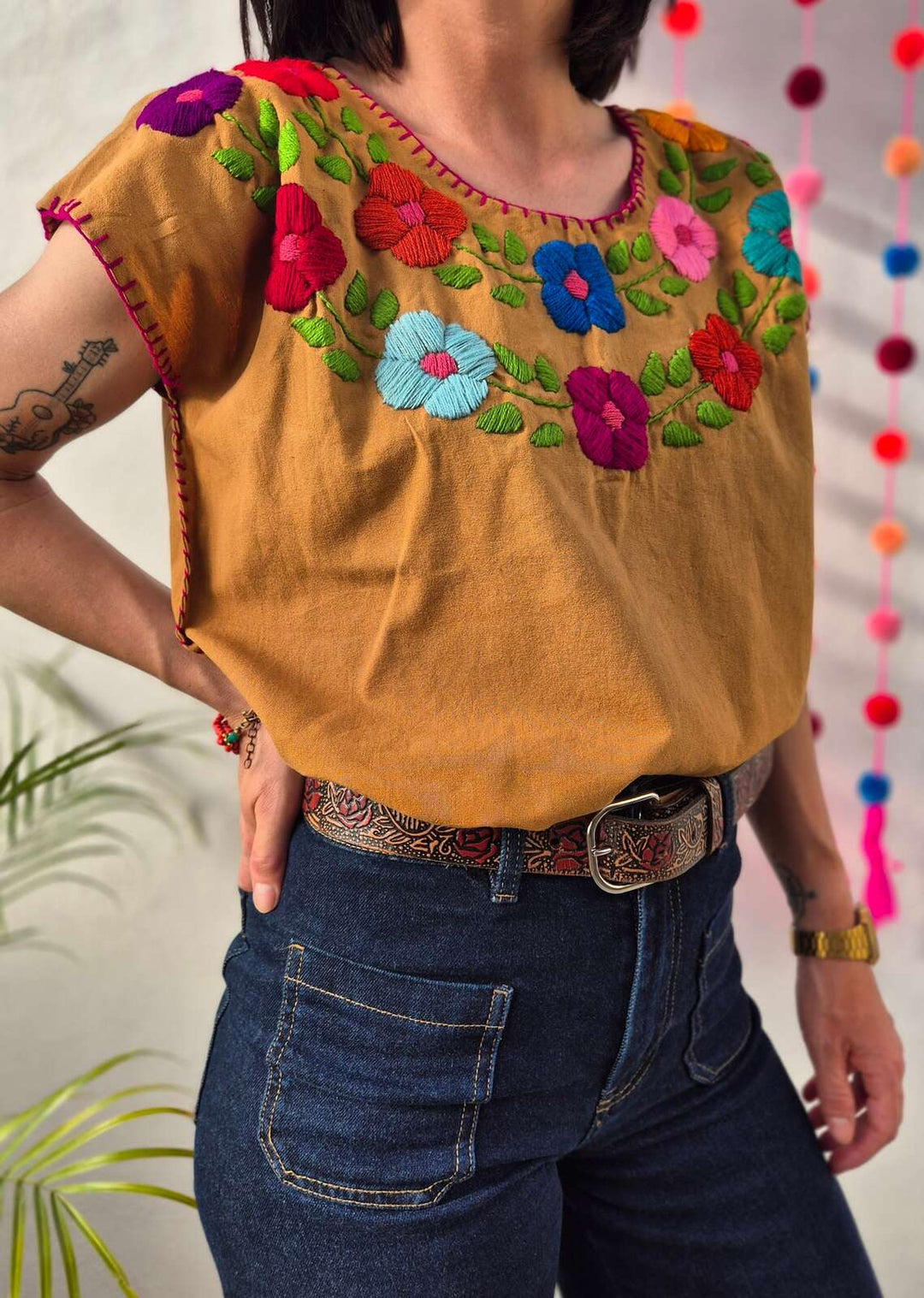 Bluzka haftowana Bordado Musztardowa