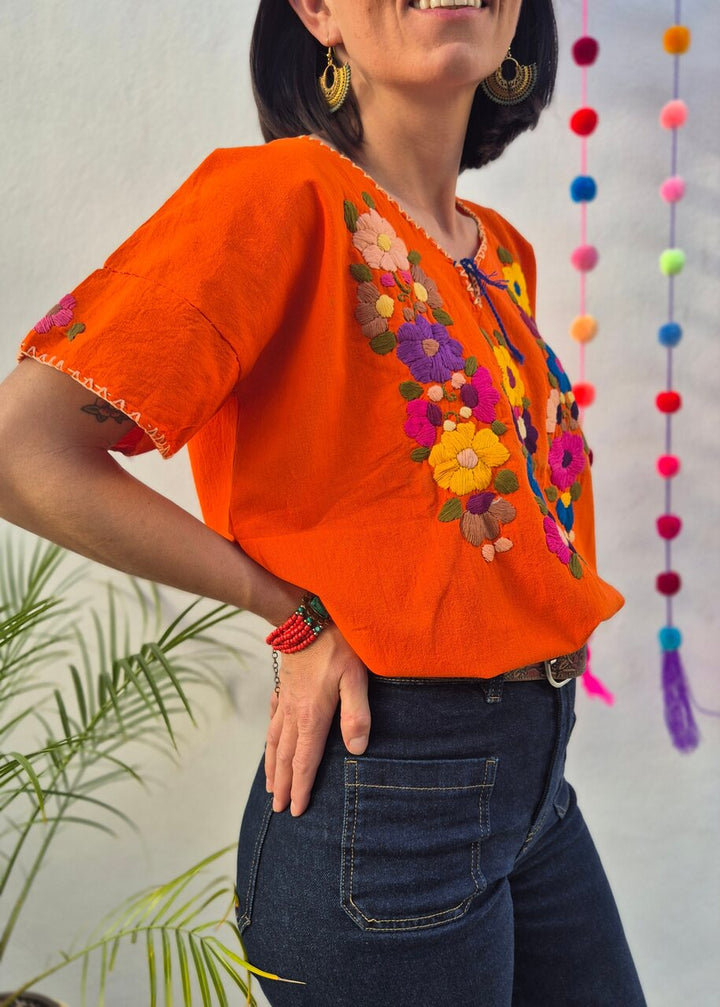 Bluzka haftowana Santa Pomarańczowa