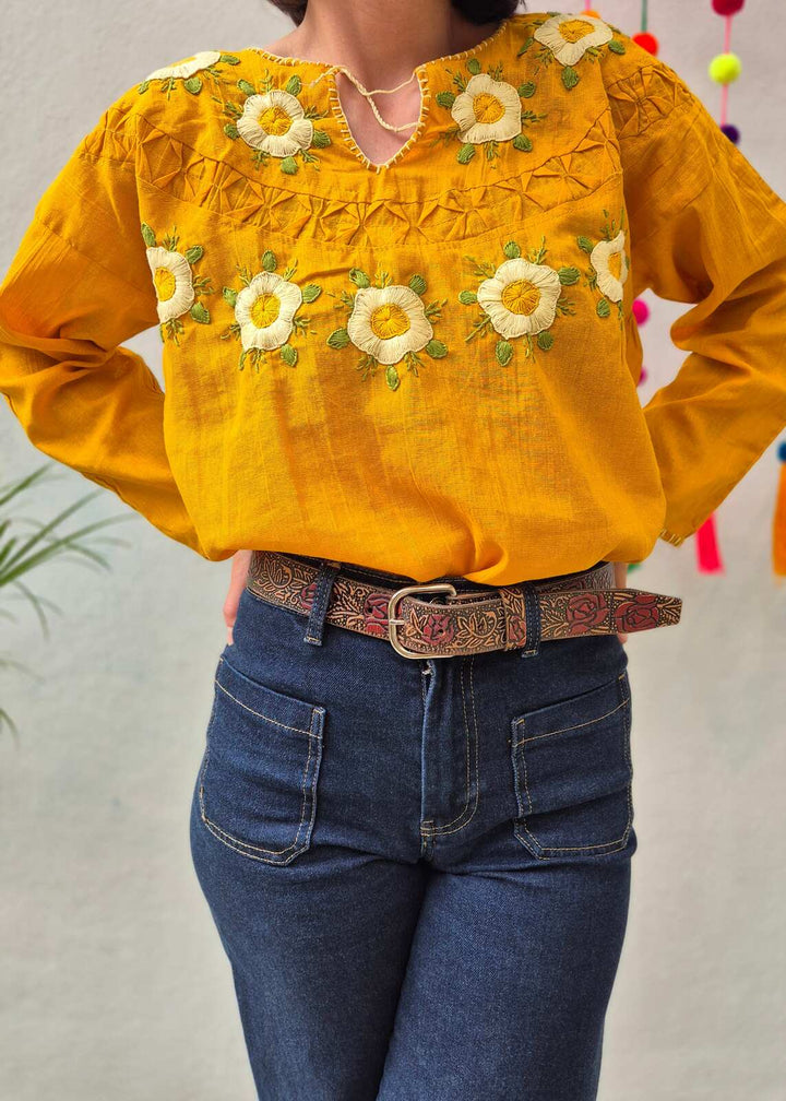 Blusa bordada verde Cama
