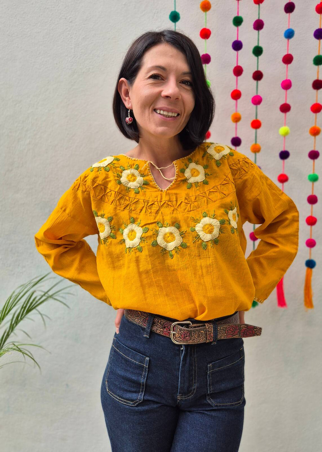 Blusa bordada verde Cama