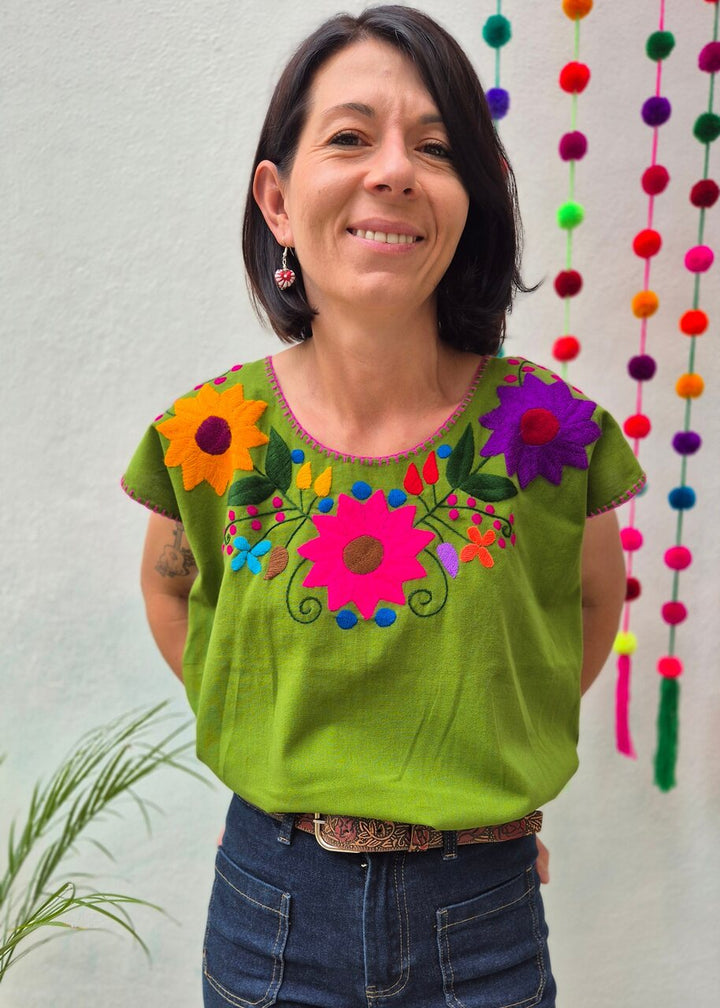 Blusa Bordada Verde