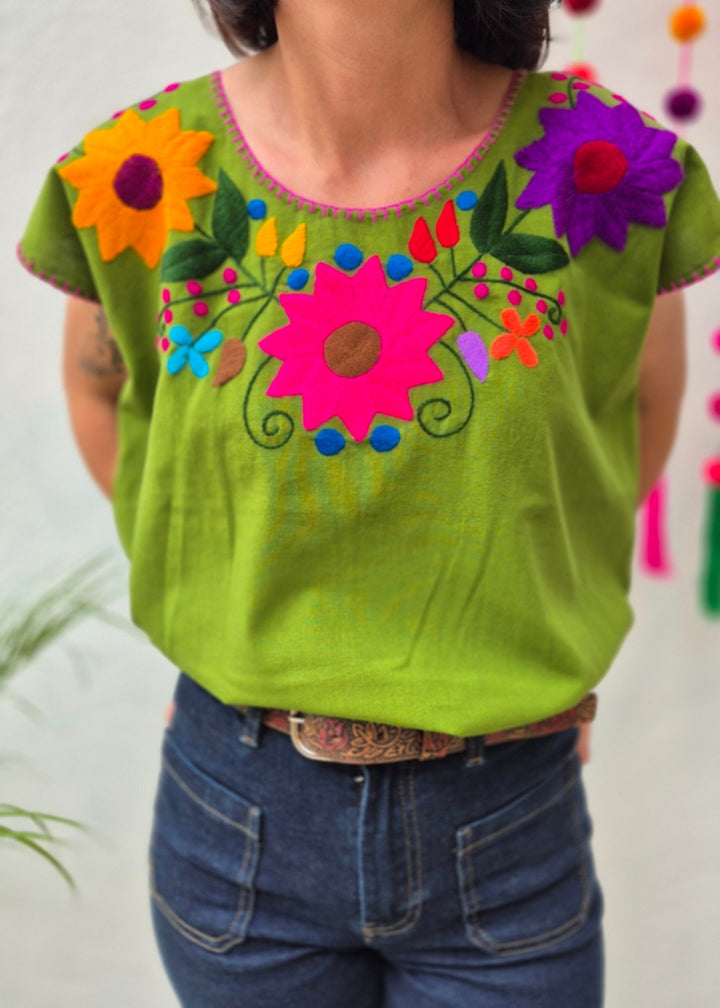 Blusa Bordada Verde