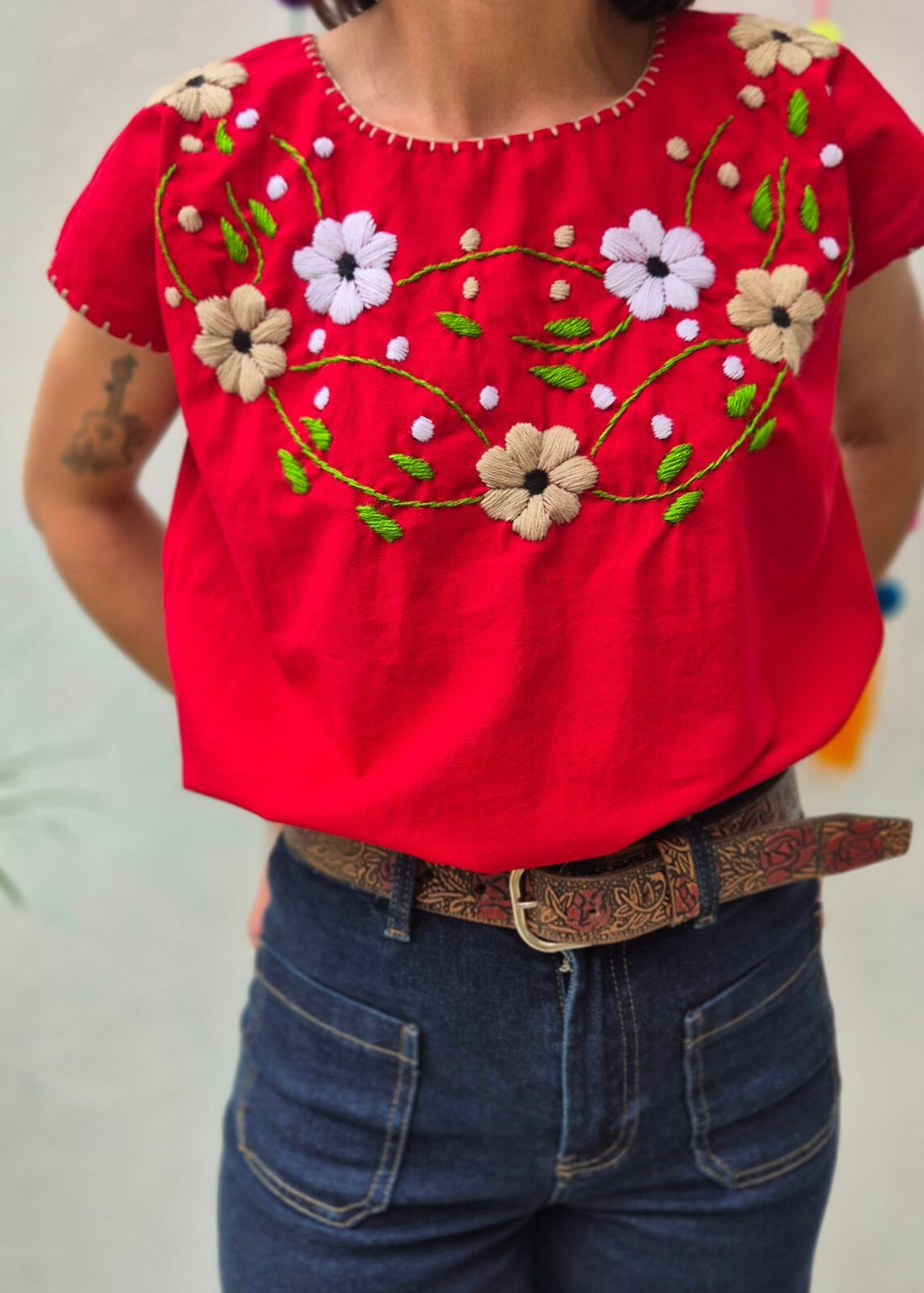 Blusa Bordada Roja
