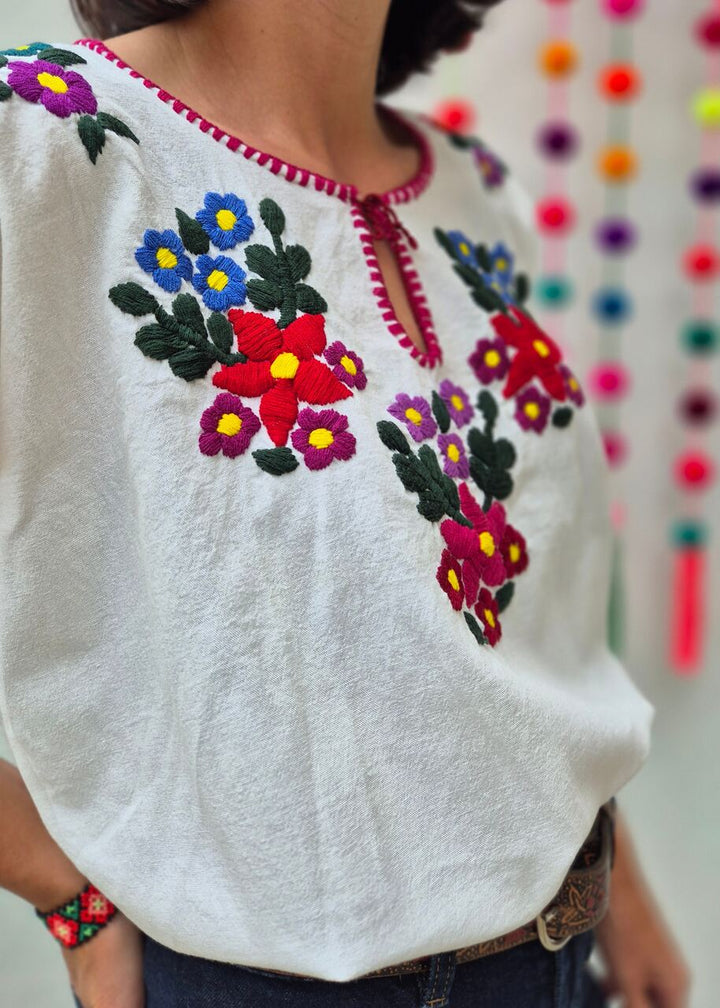 Blusa Bordada Blanca