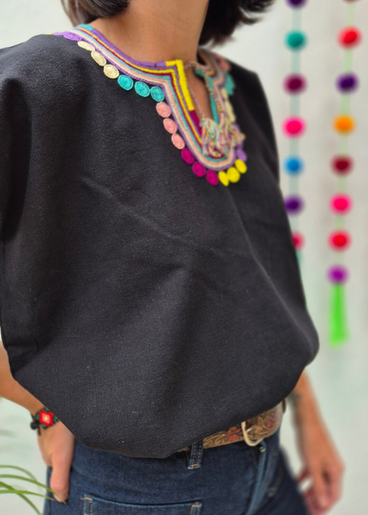 Blusa Flores Negra