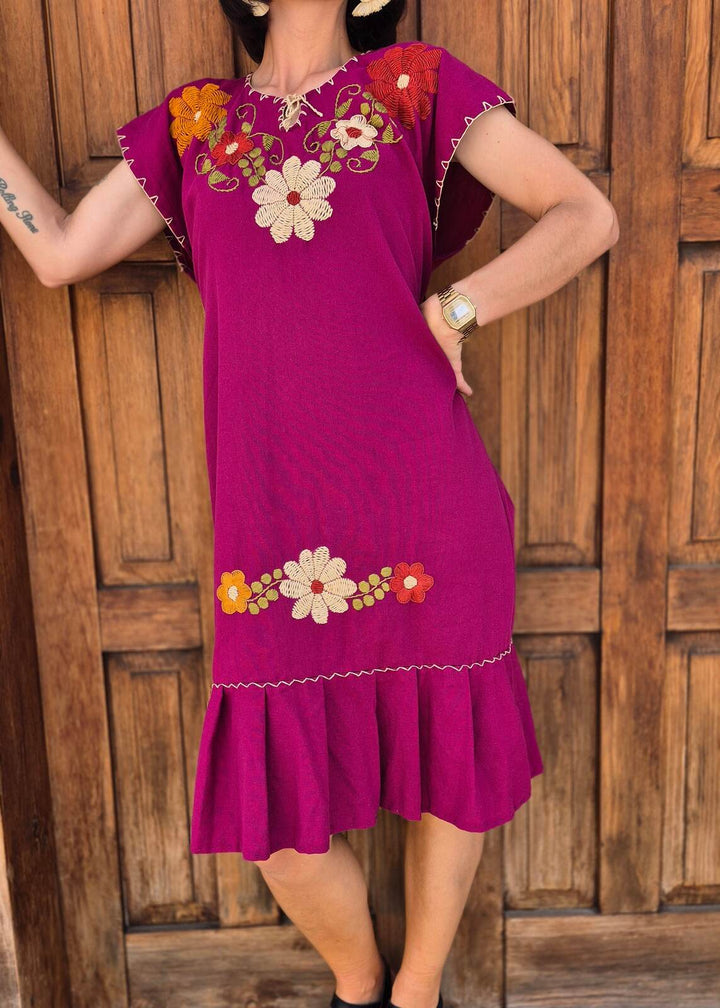 Vestido rosa bordado