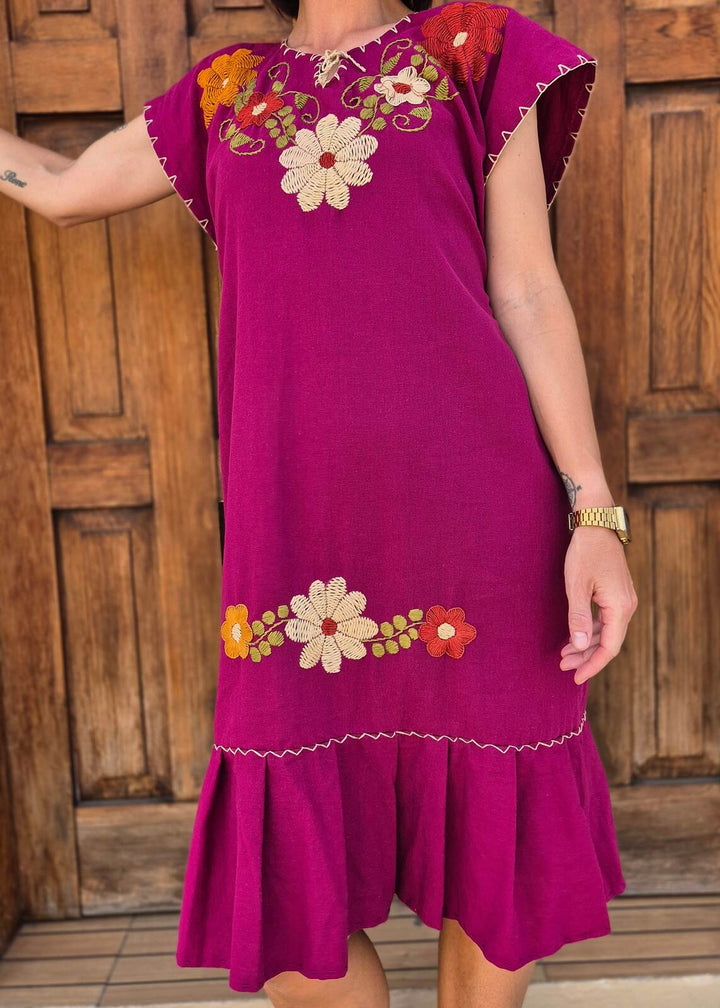 Vestido rosa bordado