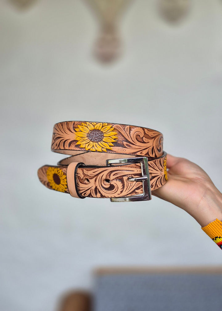 Cinturón de cuero Rosas