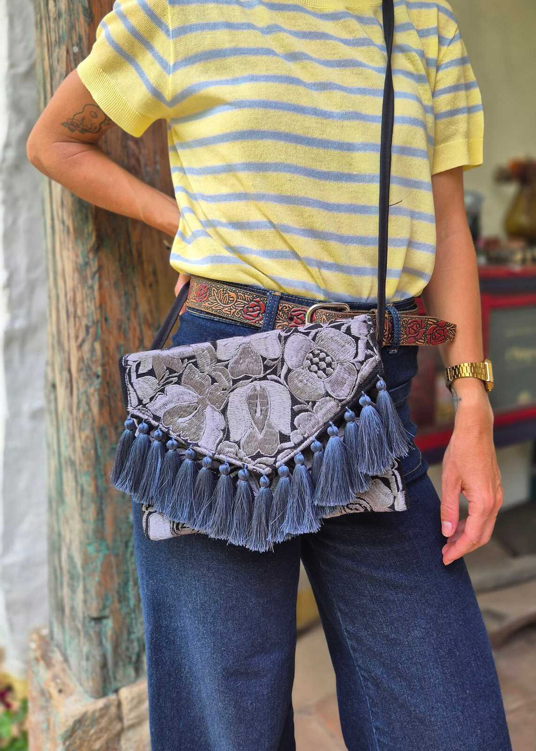 Bolso de mano morado Flores
