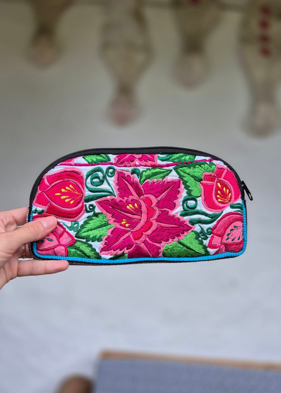 Flores pencil case