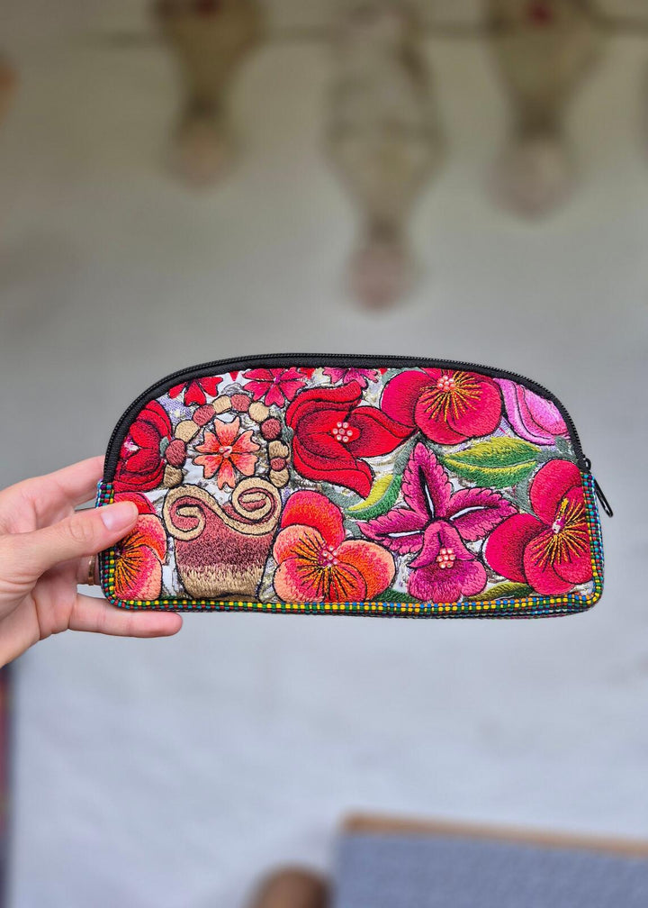 Flores pencil case