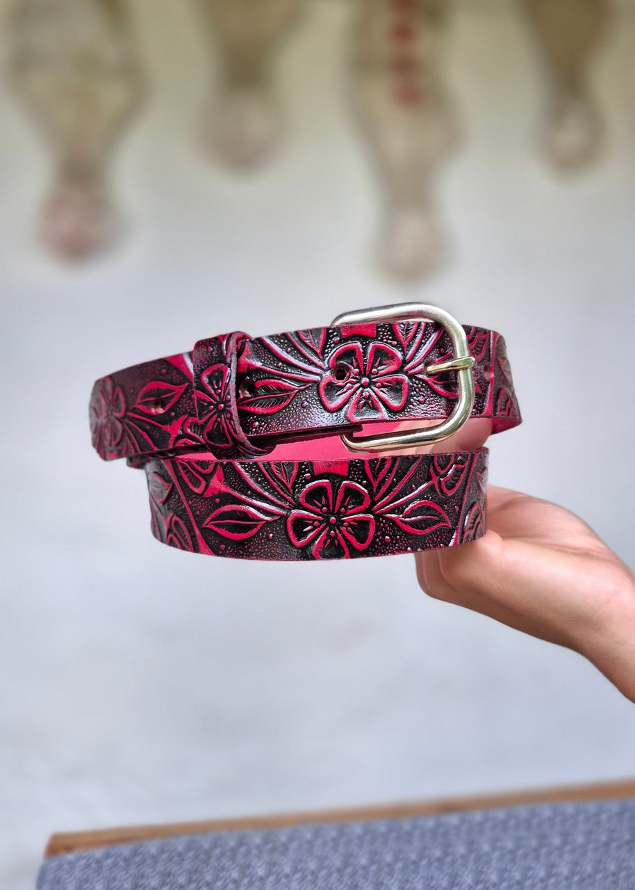 Cinturón de cuero Rosas
