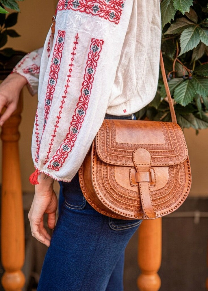 El bolso de cuero de Dana