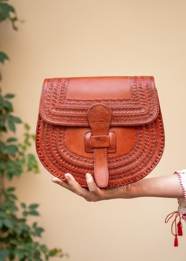 El bolso de cuero de Dana