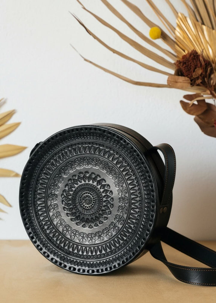 Torebka skórzana Carmen Duża Czarna